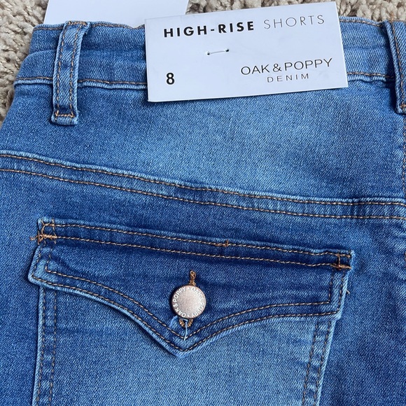Oak and Poppy High Rise Shorts Size 8 - Picture 3 of 5
